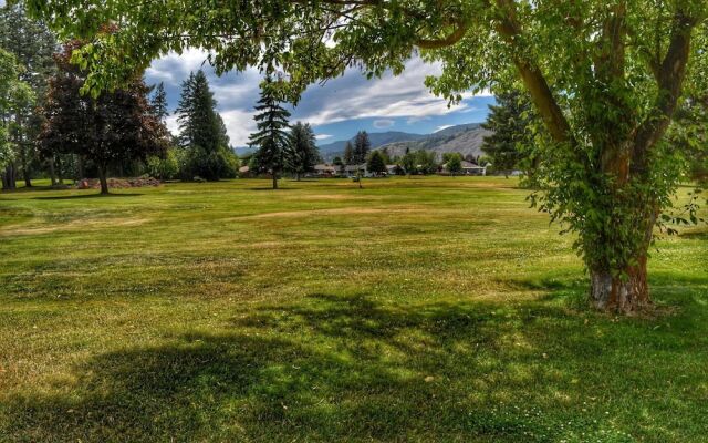 Sunny Shuswap B&B