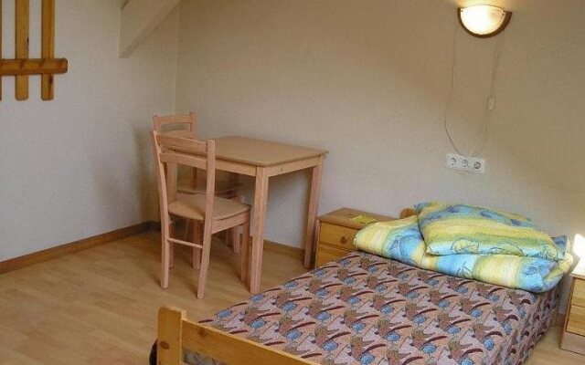 Happy Hostel