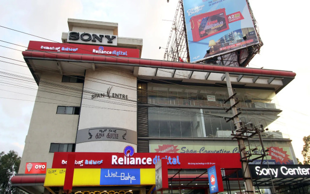 OYO  Capital O 4645 Span Suites