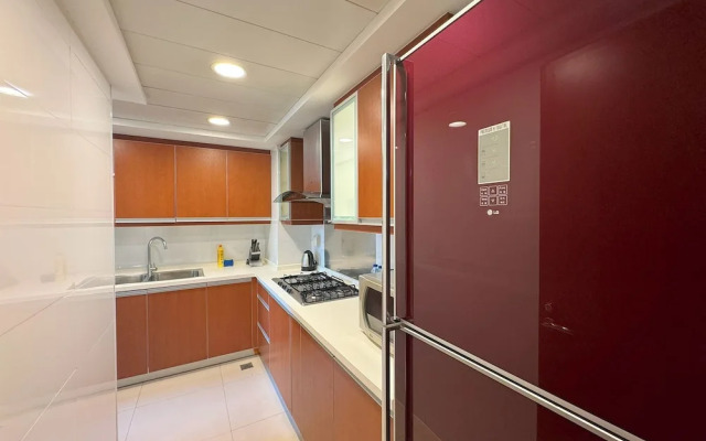 Tyms 2BR Apt Near ITC Xujiahui Line1 11