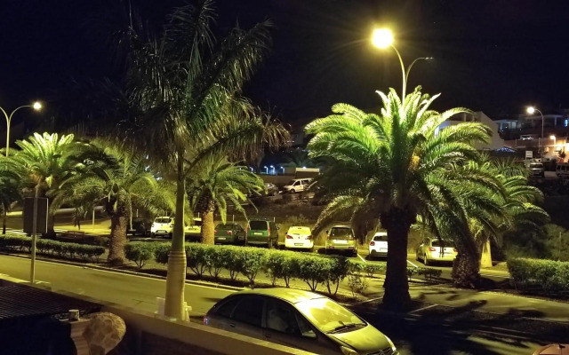 Hübsche Ferienwohnung mit 2 Schlafzimmern, Pool und WLAN, Strandnähe