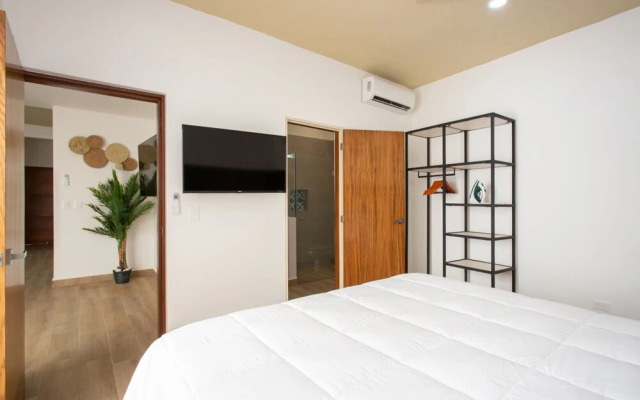 Luxury Apartment2 Bedroompoollaundry Center