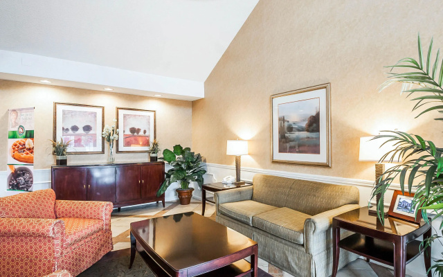 Quality Inn Decatur River City