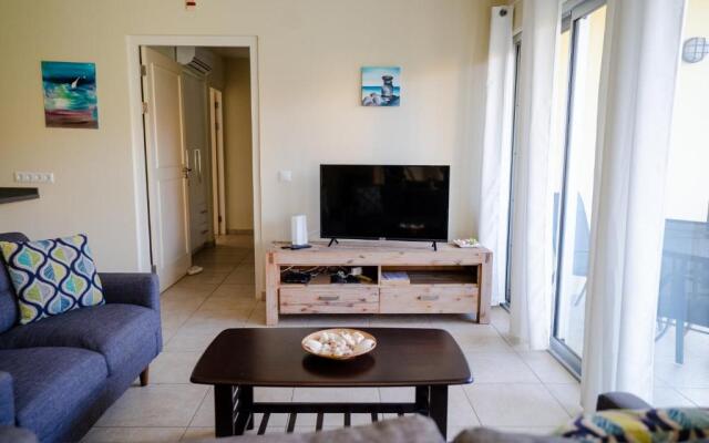 Blissful Garden View Condo Suite 19