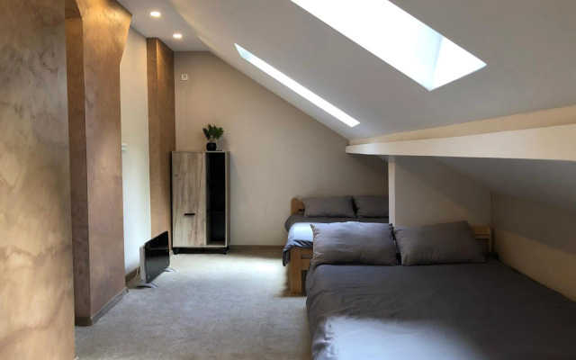 King Milans Apartment