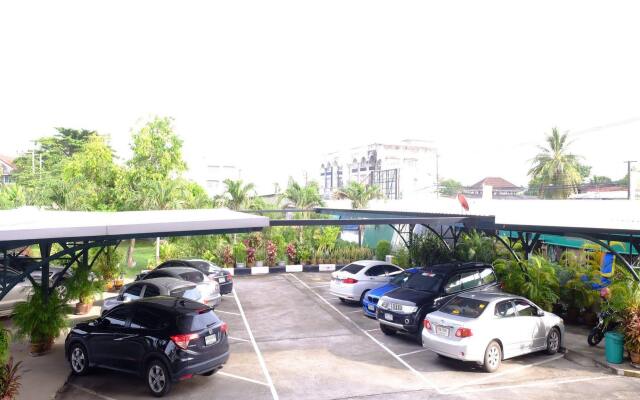 Banchang Apartment and Hotel