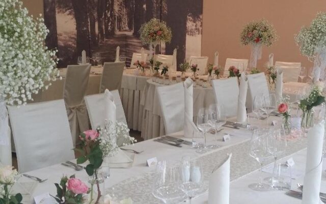 Hotel and guest house Triglav Dobrna