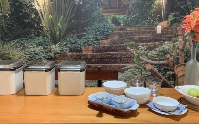 Highlands Lodge Guest House