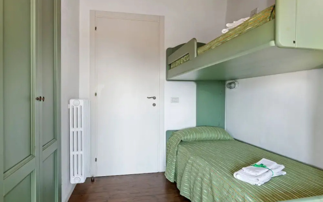 Cosy Holiday Home in Gargnano With Garden
