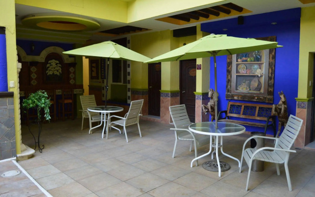 Hotel Suites Flamboyanes