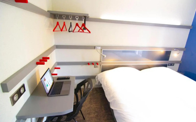 Enzo Trappes By Kyriad Direct