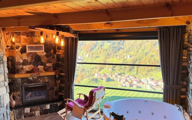 moni suit bungalow