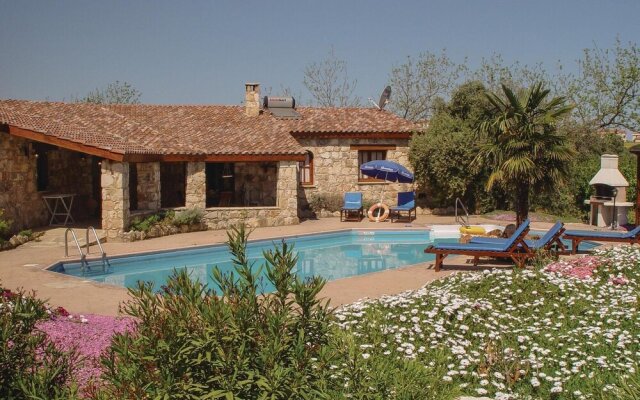 Amazing Home in Laatchi With 3 Bedrooms, Wifi and Swimming Pool