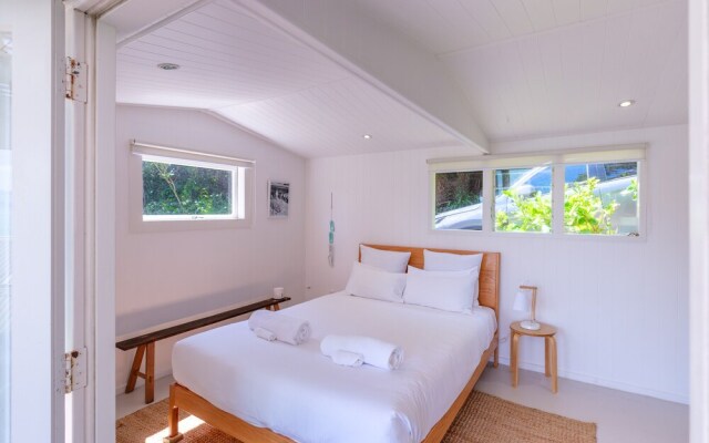 Koi Waiheke with private beach access