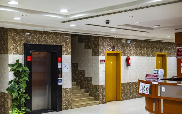 Silent Room Hotel by OYO Rooms