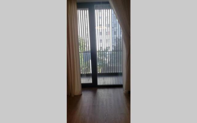 Apartment - 200 m Near Central Park