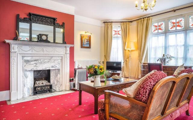 hotelImage