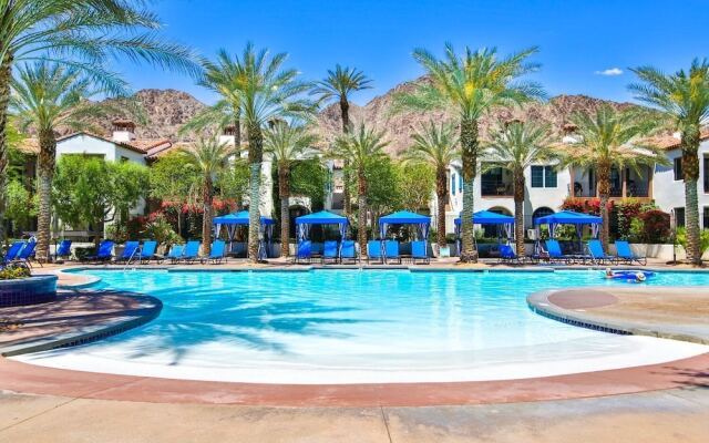 Classic 3 Bedrooms C48 by RedAwning