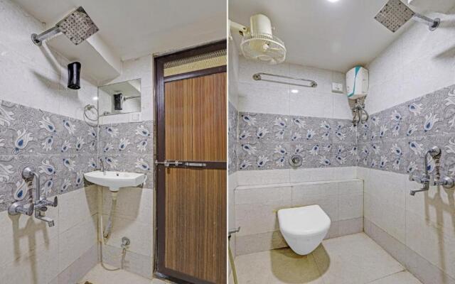 OYO 47110 Hotel Royal Palace