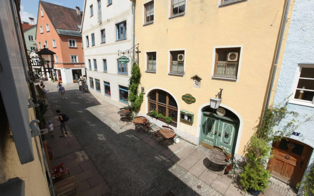 Old Kings Design Hostel