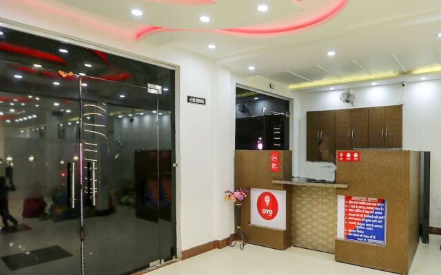 OYO 8837 Hotel Surya Galaxy