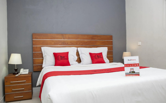 RedDoorz near Asia Afrika