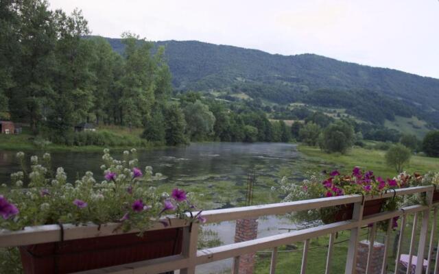 Bed and Breakfast Family Djukic
