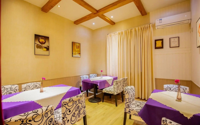 Chengdu Wenjun courtyard Hotel