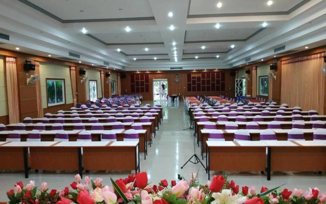 Zaza Hotel Bangpoo