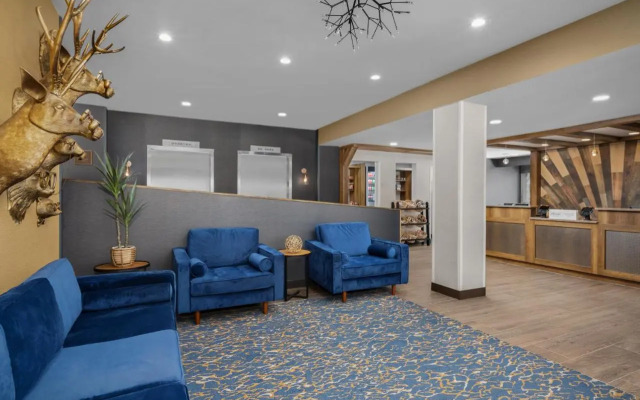 Hotel Westport Kansas City, Tapestry Collection By