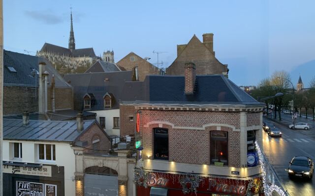 Amiens Room