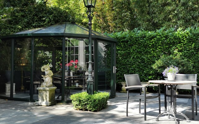 Apollofirst Boutique Hotel