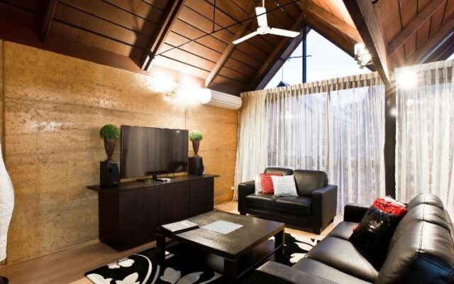 Whalers Cove Villas