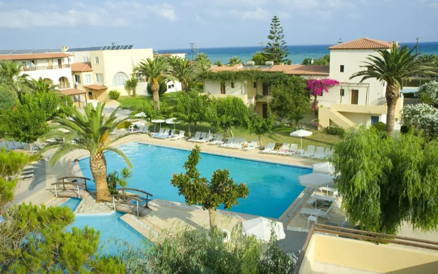 Maravel Apartments