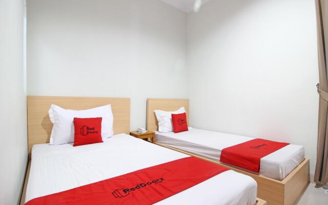 RedDoorz near AMIKOM Yogyakarta