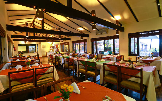 Summit Hotel