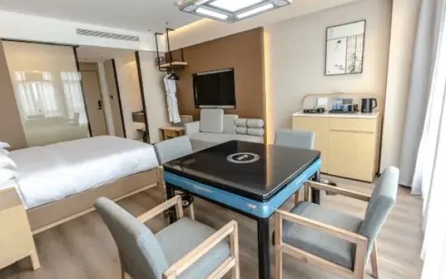 Gathering East Hotel