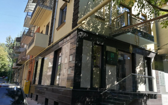 Penthouse in the City center with BBQ terrace