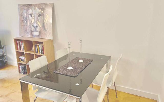2 Bedroom Luxury Leicester City Centre entire Apartment!
