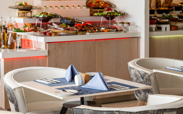 King Jason Protaras - Designed for Adults By Louis Hotels