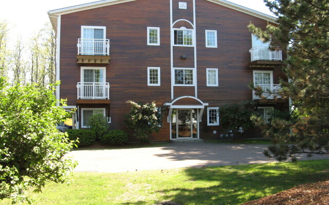 Handys Extended Stay Suites Colchester