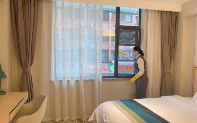 Homeinn Selected Hotel (Kunming Railway Station)