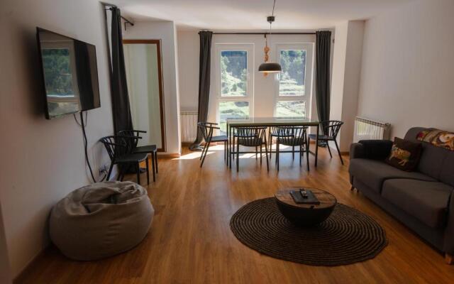 Modern and cozy apartment in Arinsal with views - Vall del nord