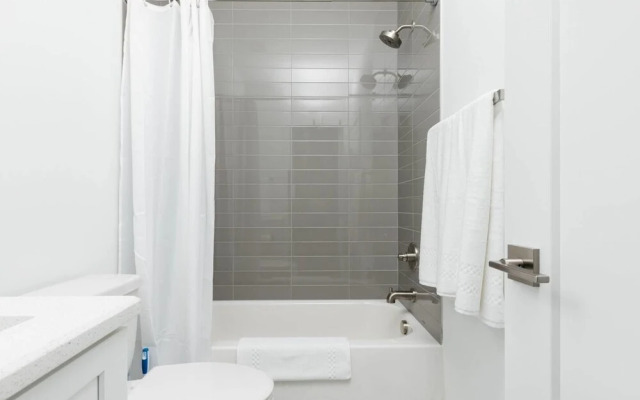 Wonderful 8beds/4ba Home in Nashville