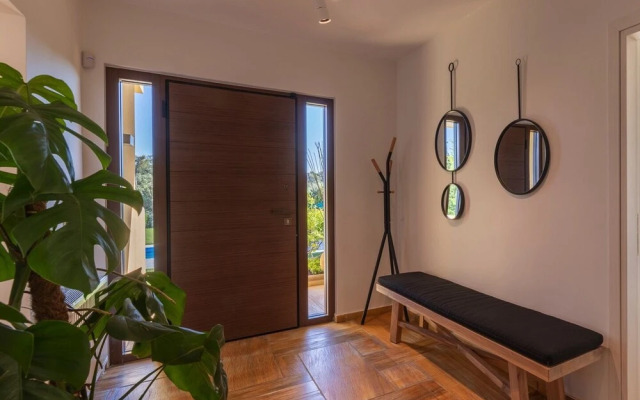 Villa Valma homm with 5 bedrooms and private pool