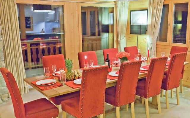 Luxury Panoramic Chalet in Thon-Les Collons with Sauna