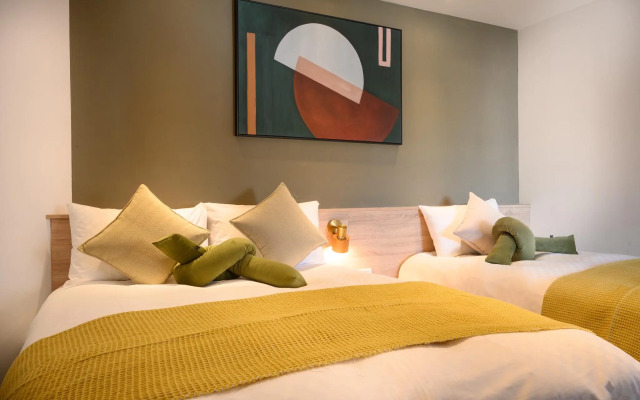 Отель East Taichung