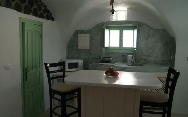 Mythos Traditional Stonehouse