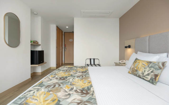 Novelty Suites Hotel
