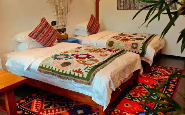 Ten Mile Spring Breeze Homestay in Tekes County